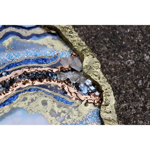 Geode Resin Art 18" Round Piece Quartz Crystals & Large Crystal CZ Stones Unique - Picture 3 of 8